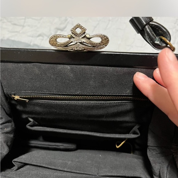 Vintage Floral Needlepoint Black Handbag - Picture 3 of 3